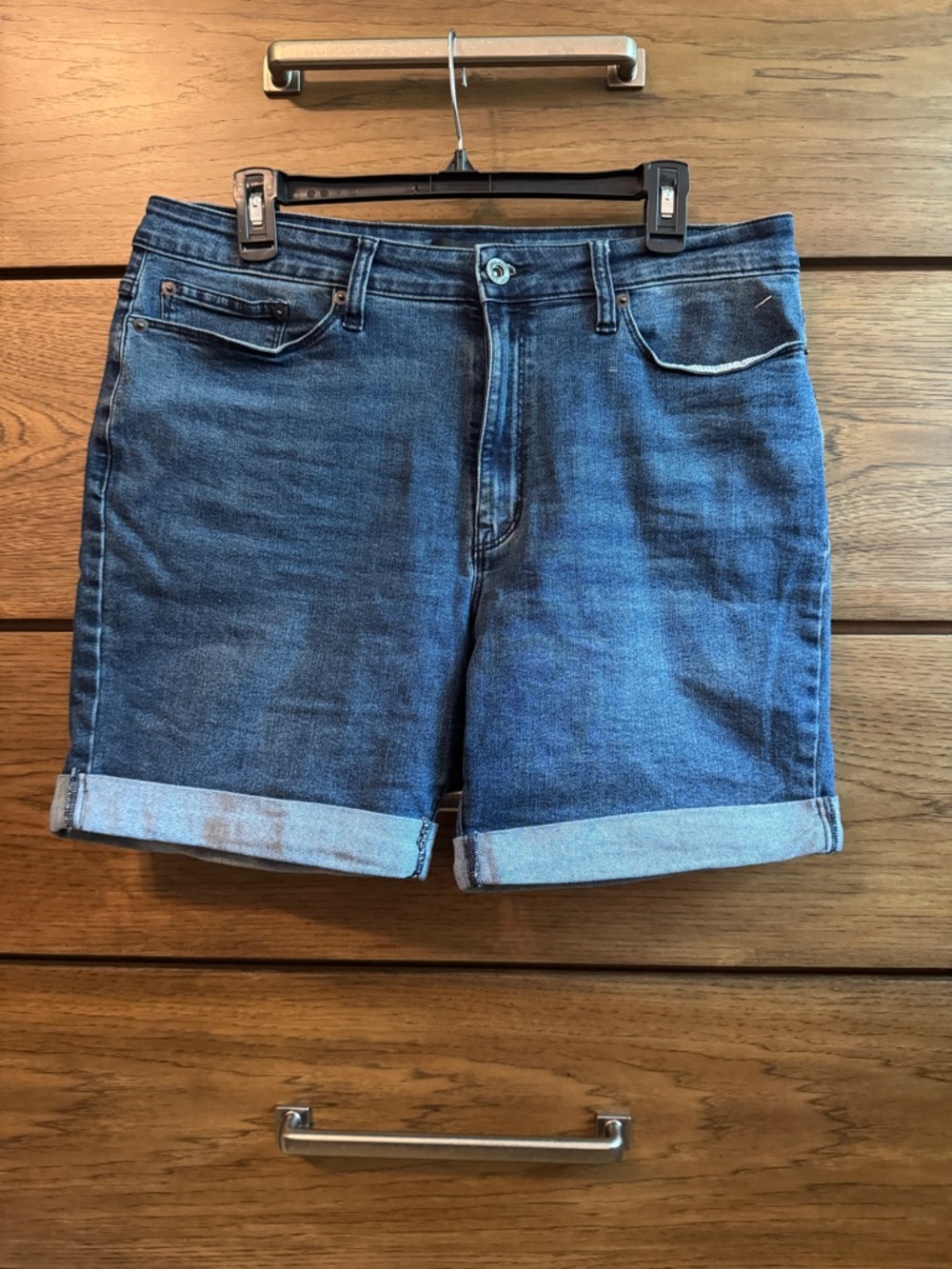 DKNY Jeans Classic Denim Roll-Cuff Shorts in Dark Blue